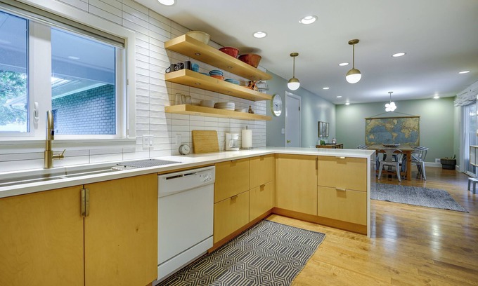 Kaysville House | Cozy Kaysville Home 6 Mi to Lagoon Amusement Park!