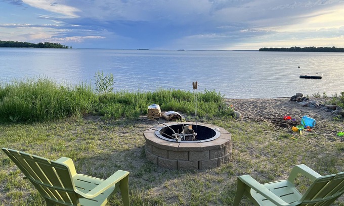 Walker House | Cozy Lake Front Home with private beach on Leech
