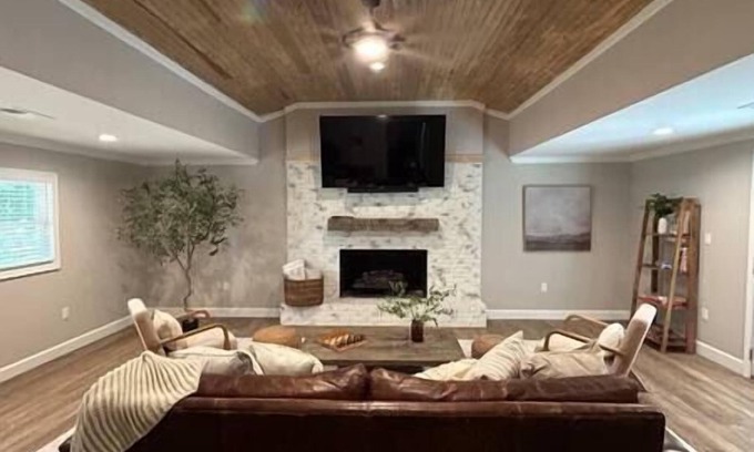 Thomson House | Cozy Lake Home at Raysville