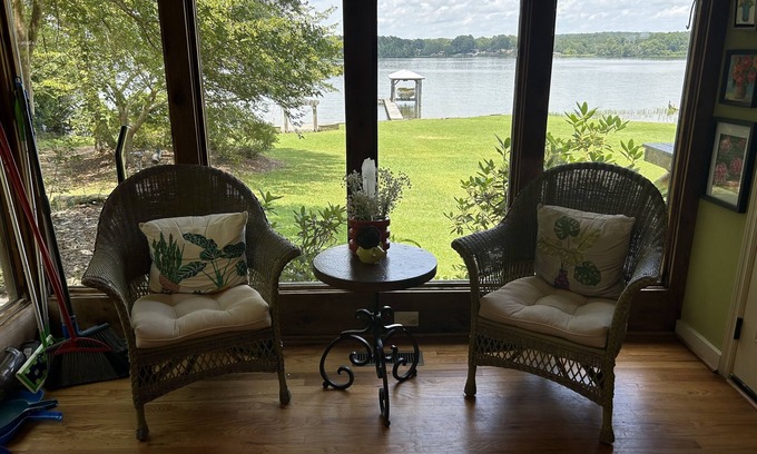 Talladega House | Cozy Lake Logan Martin getaway with large yard