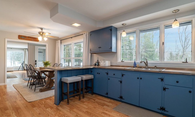 Day House | Cozy lakehouse overlooking the Great Sacandaga