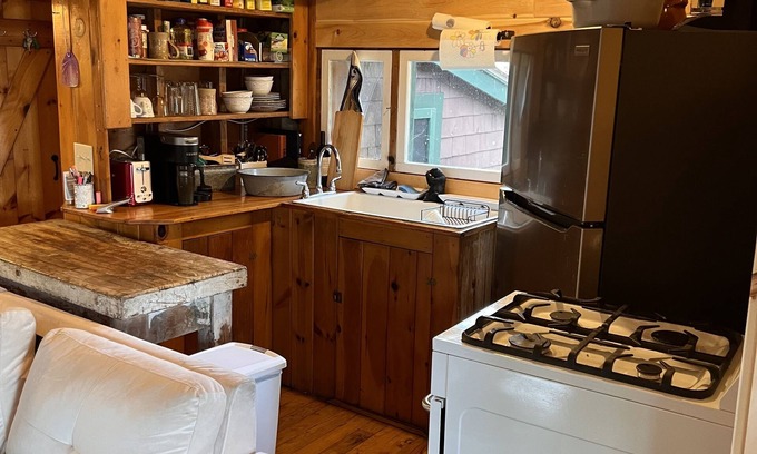 Rangeley Plantation Cabin | Cozy lakeside cabin