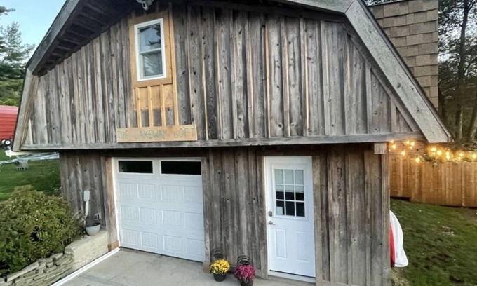 Shawanese Apartment | Cozy Loft Apartment at Harveys Lake-PET FRIENDLY