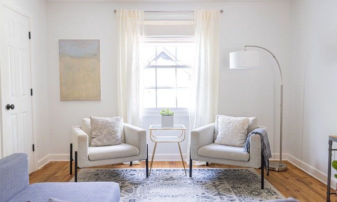 Green Hills Apartment | Cozy Loft Space in 12 South near Belmont & Lipscomb ~ 10 min from Downtown