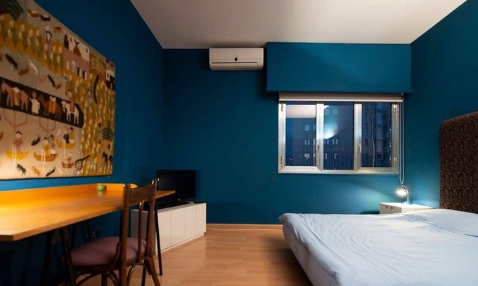 Beirut Apartment | Cozy luminous apartment in the heart of the city!