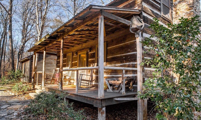 Cabarrus County Other | Cozy luxurious log cabin near the rocky river