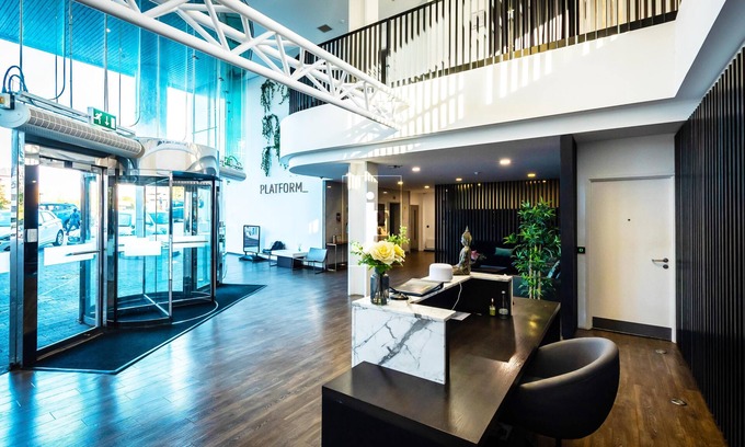 Bracknell Apartment | Cozy Luxury City Apartment in Central Bracknell