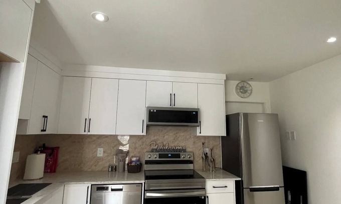 Hastings Apartment | Cozy Modern 1BR/Private Entrance +Free Laundrynn