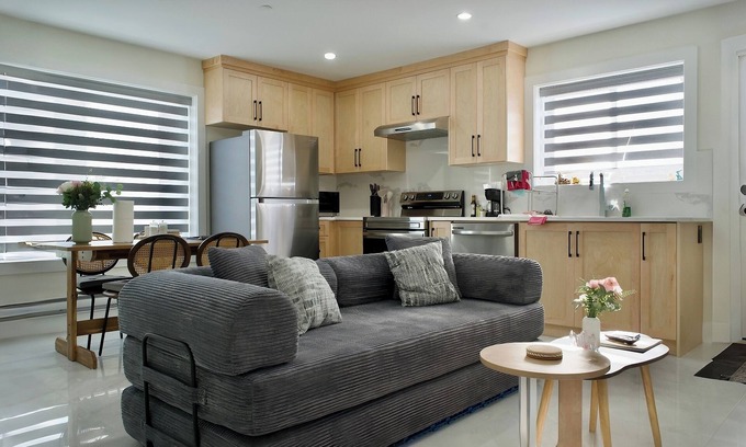 Renfrew-Collingwood House | Cozy Modern 3BR Guest Suite In Vancouver w/Great Access To Transit
