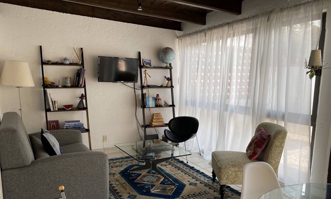 Santa Catarina Apartment | Cozy modern apartment in 16th century Coyoacán