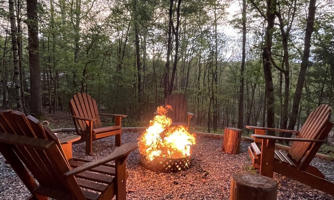 Blairsville Cabin | Cozy Modern Cabin, Fall in Love with Nature Again!