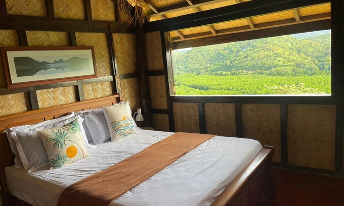 Busuanga Cabin | Cozy Mountain Cabin in Busuanga with Stunning Sunrise View w FREE SCOOTER TO USE
