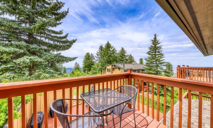 Boise Condo | Cozy mountain condo- ski to lifts, lodge & slopes