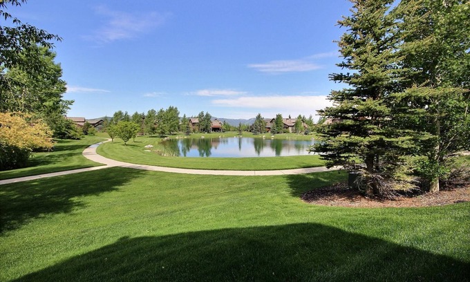Victor House | Cozy Mountain Home Near Jackson Hole Mountain Resort and Targhee Ski Resort!