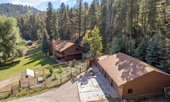 Indian Hills House | Cozy Mountain Home Near Red Rocks + Game Room!