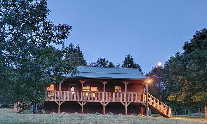 Union Mills Cabin | Cozy NC Cabin in quiet, gated community