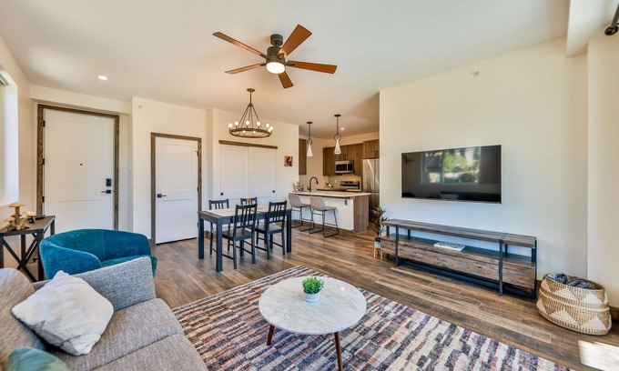 Fraser Condo | Cozy NEW Condo w/mt. views, close to Lift bus & heated garage