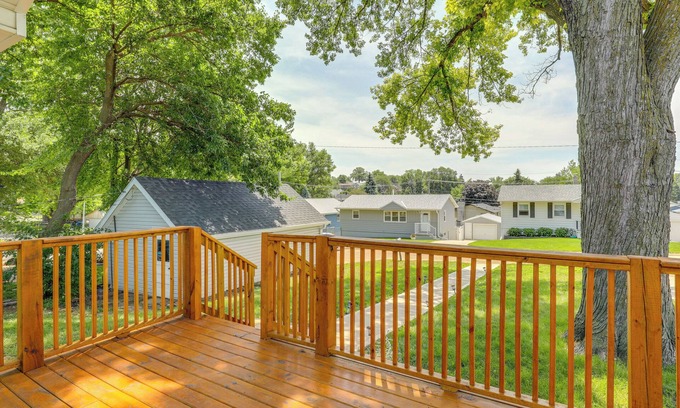 Omaha Cottage | Cozy Omaha Vacation Rental: 6 Miles to Downtown!