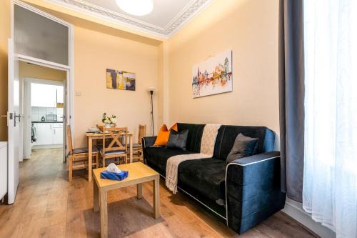Camberwell Apartment | Cozy One Bedroom Apartment