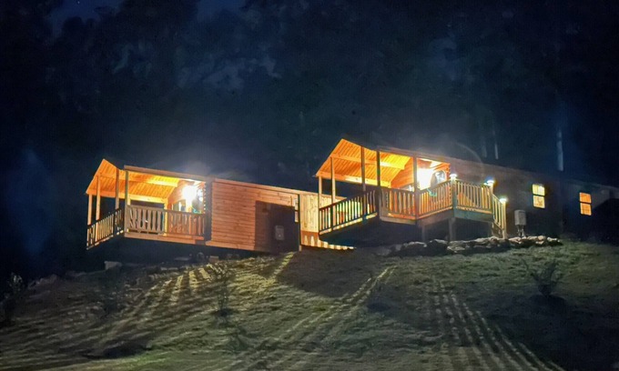Hiawassee Cabin | Cozy one bedroom cabin in charming Hiawassee with WiFi, AC & Heat