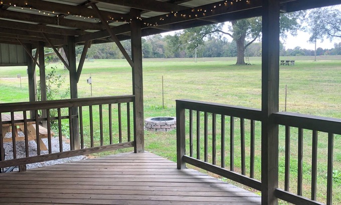 Cross Hill House | Cozy Peaceful Retreat in Cross Hill