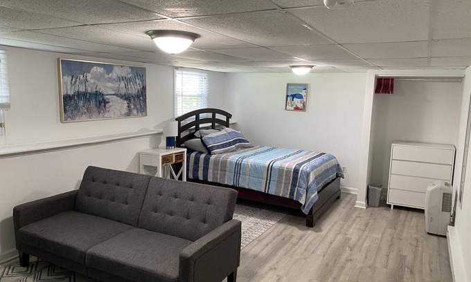 State College House | Cozy Penn State house 3 blocks from Beaver Stadium, Jordan center, downtown