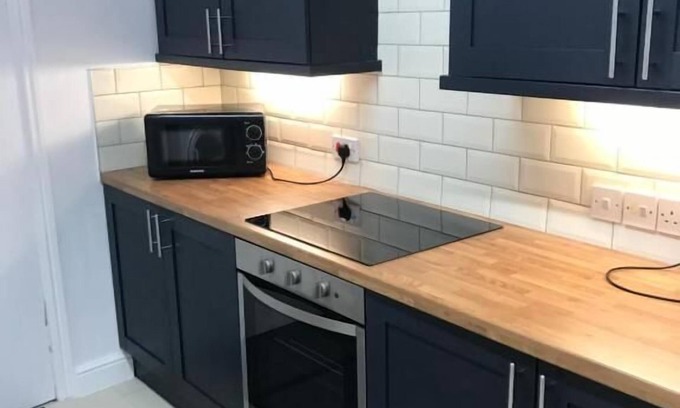 Liverpool Bed & Breakfast | Cozy Place