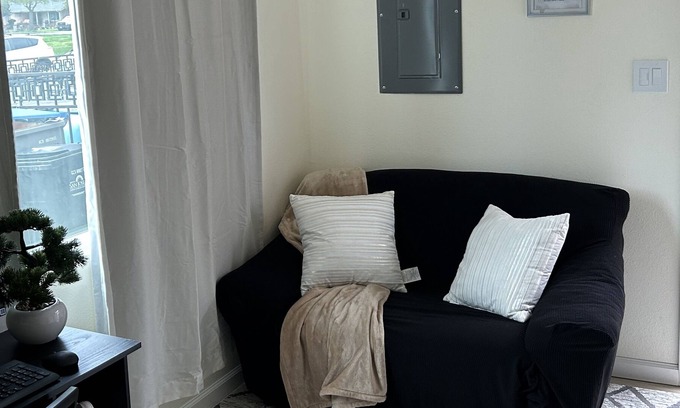 East San Jose Apartment | Cozy place to relax and take your mind off things.