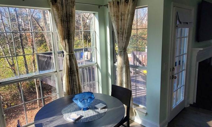 Nashville House | Cozy Private Retreat Near Airport and Downtown Nashville.
