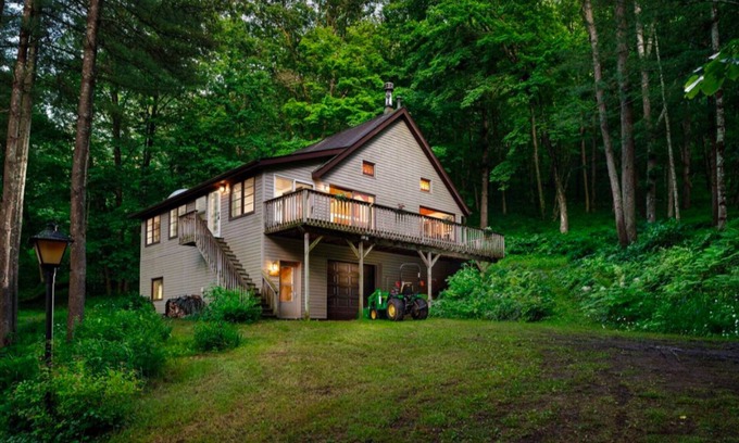 Ontario House | Cozy, quiet Cabin near Kickapoo River & Wildcat Mountain. Perfect for fisherman.