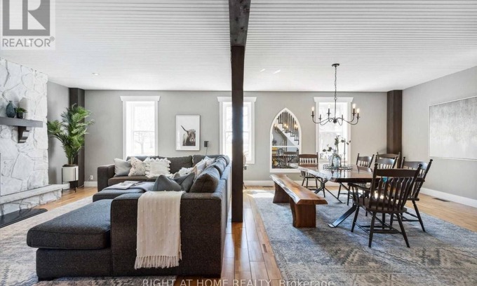 Kincardine Other | Cozy Quiet Farmhouse Minutes from Kincardine!