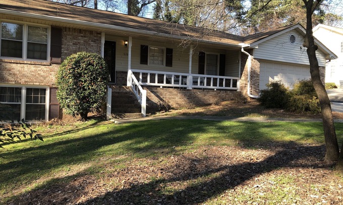 Stone Mountain House | Cozy Quiet Home in Great Neighborhood