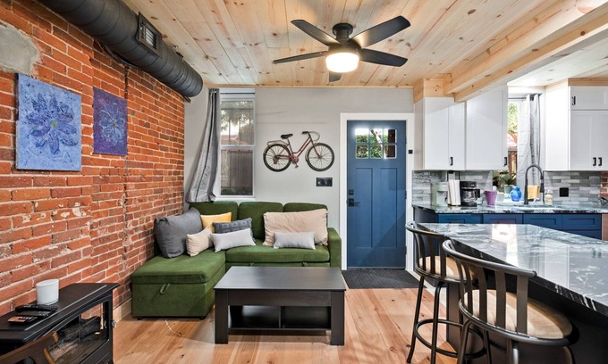 Five Points Apartment | Cozy Retreat in Downtown Denver