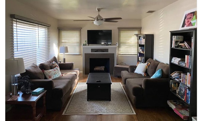 Riverside House | Cozy Retreat in the heart of Magnolia Center