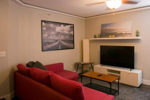 Downtown Omaha Apartment | Cozy Retreat in the Heart of Omaha