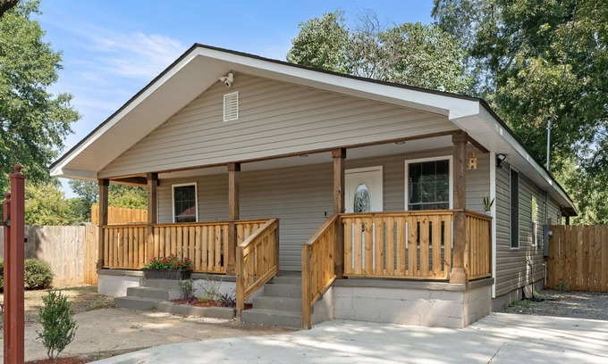 Tuscaloosa House | Cozy Retreat Near UA & Stadium, Tuscaloosa