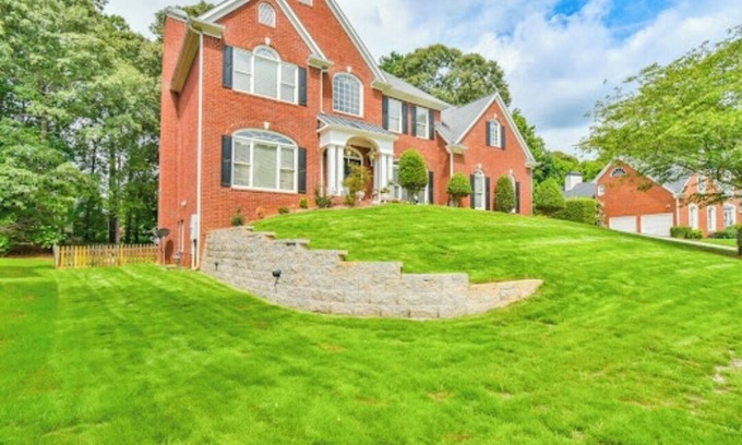 Snellville House | Cozy Retreat off Webb Gin House Rd, Snellville
