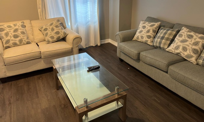 Guelph House | Cozy Room in Modern 2-Bedroom Apartment