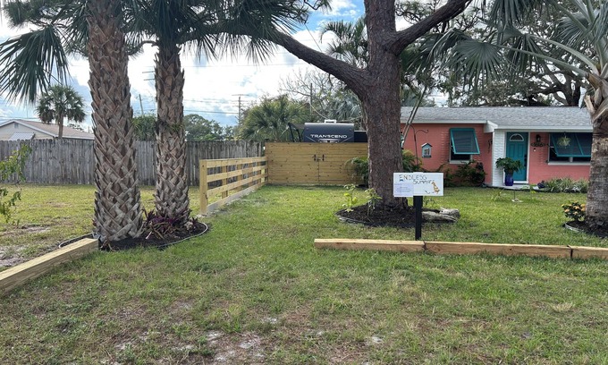 Tropic House | Cozy RV in Beach Art District in Melbourne with AC, WiFi, & Pet-Friendly!