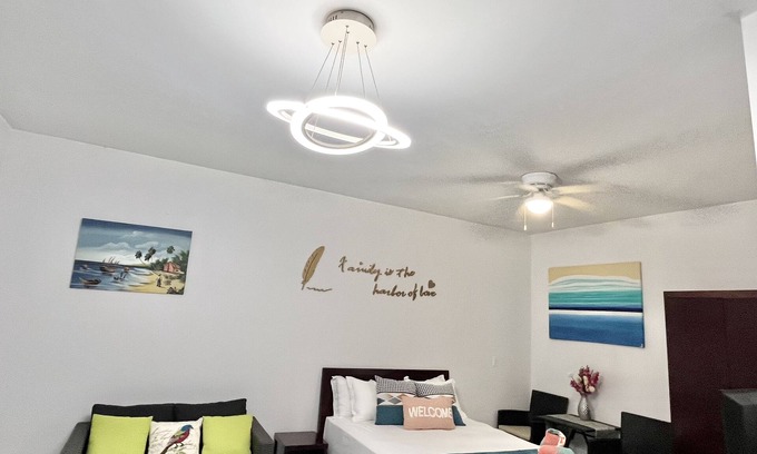 Venetian Road Settlement House | Cozy studio #2 in Venetian Road