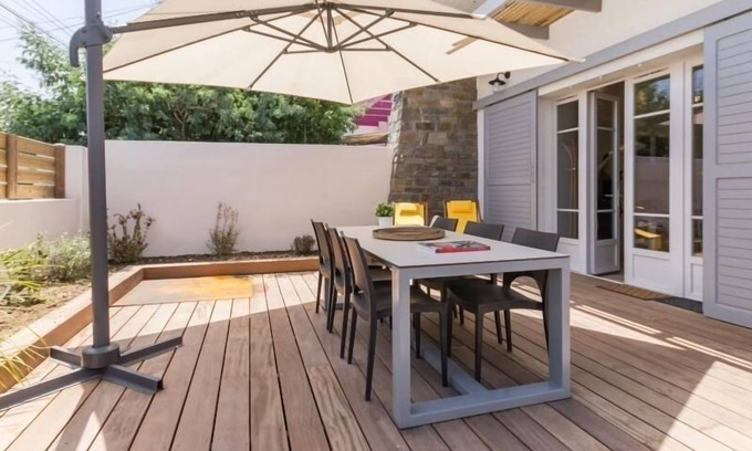 Pornic Cottage | Cozy Seaside Cottage with Spa, Close to Beach, Shops, and Train Station in Pornic