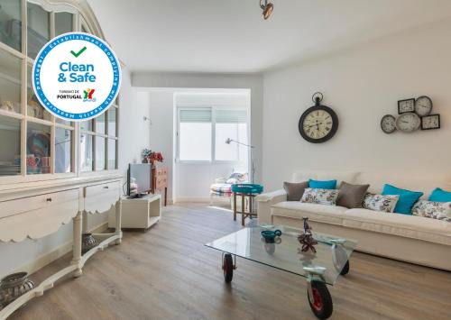 Parede Apartment | Cozy Seaview Apartment