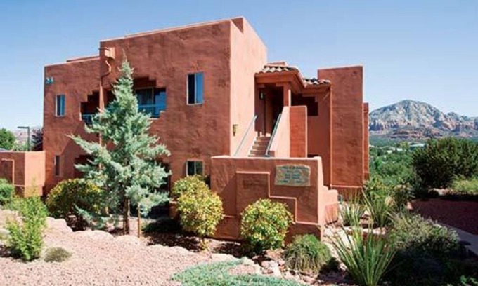 West Sedona Resort | Cozy Sedona resort with beautiful views! Come relax at the Sedona Summit!