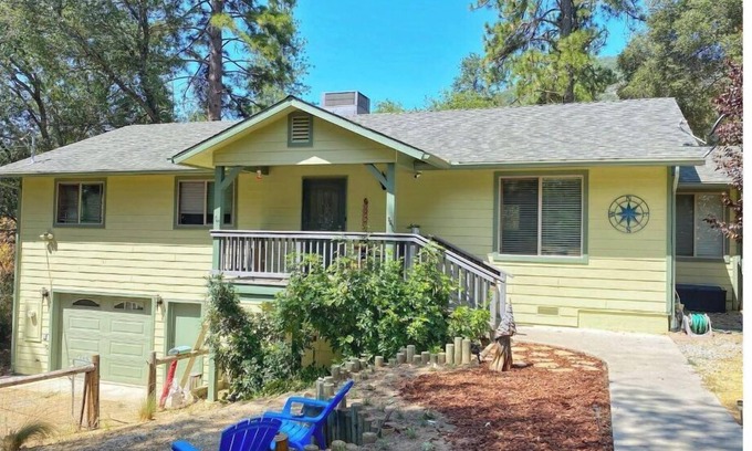 Wishon Cottage | Cozy Seven Pines Cottage - 3br 2bath - Yosemite & Bass Lake - forest home base