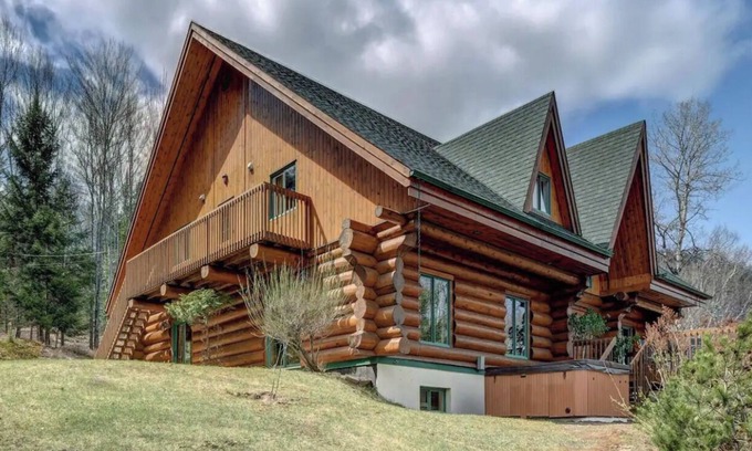 Mont-Tremblant Ski Chalet | Cozy ski retreat Mont-Tremblant Ski/Spa