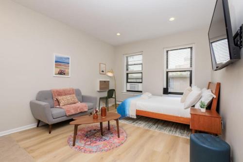 Prudential - St. Botolph Apartment | Cozy South End Loft