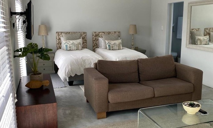 Melkbosstrand Apartment | Cozy, Spacious Loft in Sunny Melkbos