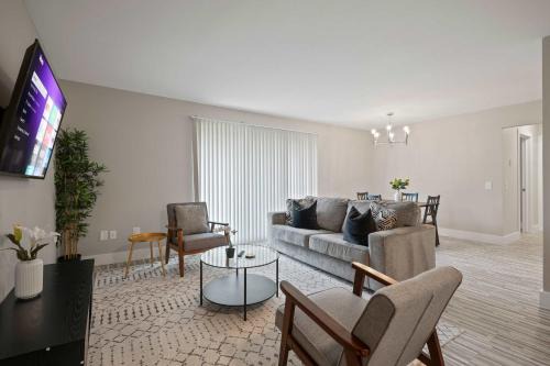 Rochester Apartment | Cozy Stay Modern Comfort in the City