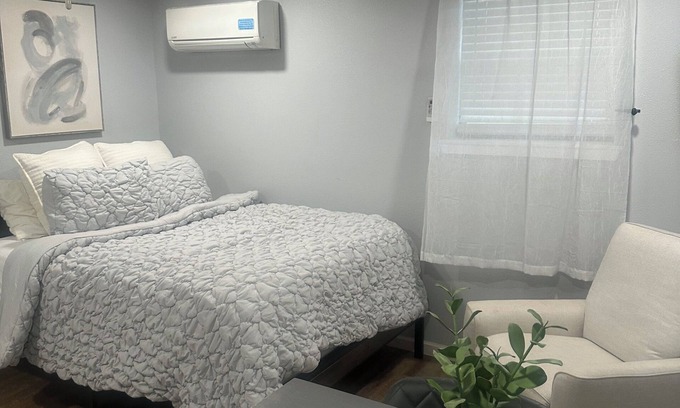 Karns Apartment | Cozy Stays, Memorable Days – Your Perfect Getaway Awaits Here!