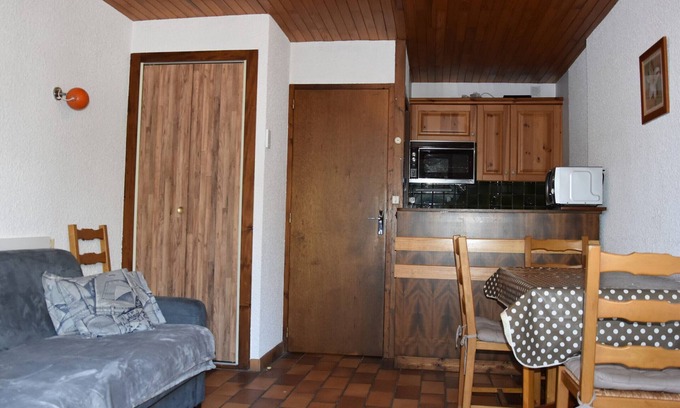 Pralognan-la-Vanoise Apartment | Cozy Studio with South-Facing Balcony Near Ski Trails in Pralognan-la-Vanoise, Sleeps 4